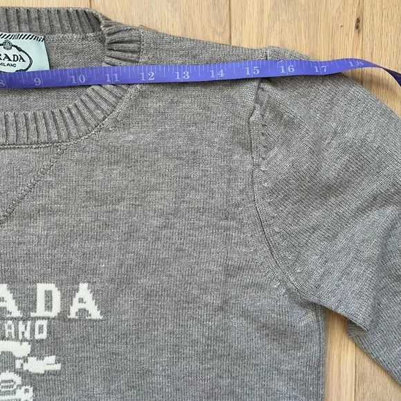 Prada Logo Grey Crewneck Sweater - Picture 6 of 9
